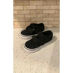 Vans footwear For kids Style: Atwood V Shoe Colour: Mini Studs Black/White Shoe